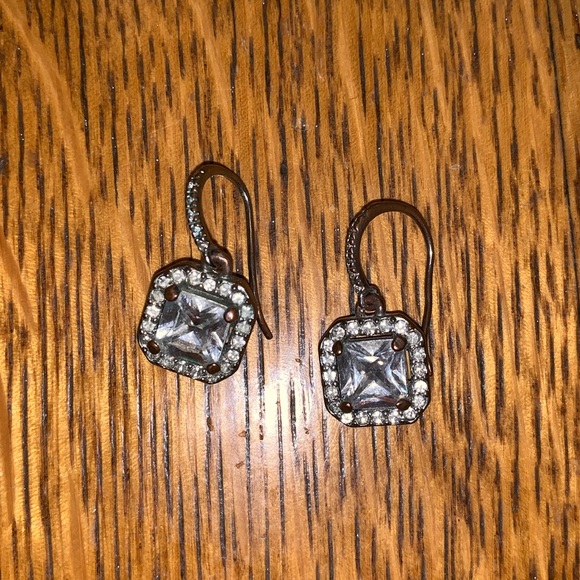 Clear stone set - Picture 8 of 8